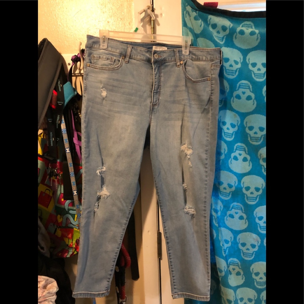 NWOT Sofia Vergara Skinny Ankle Jeans, 16.